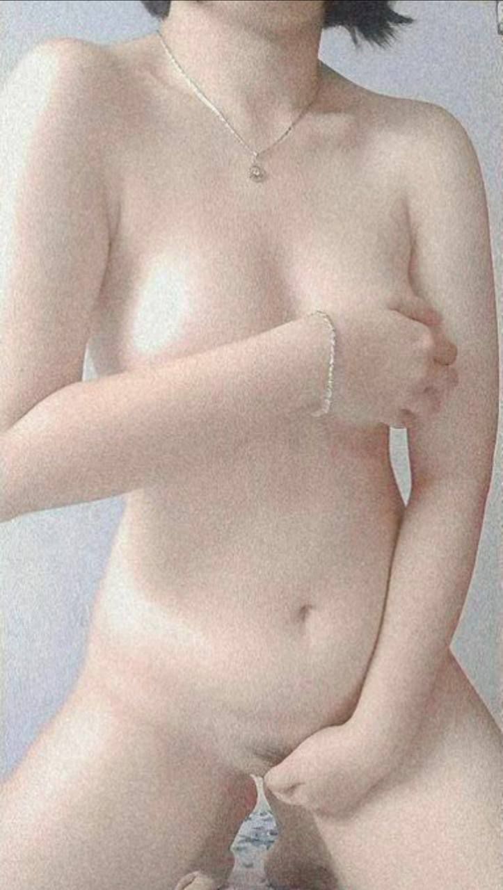 Tắm chung với bố dượng